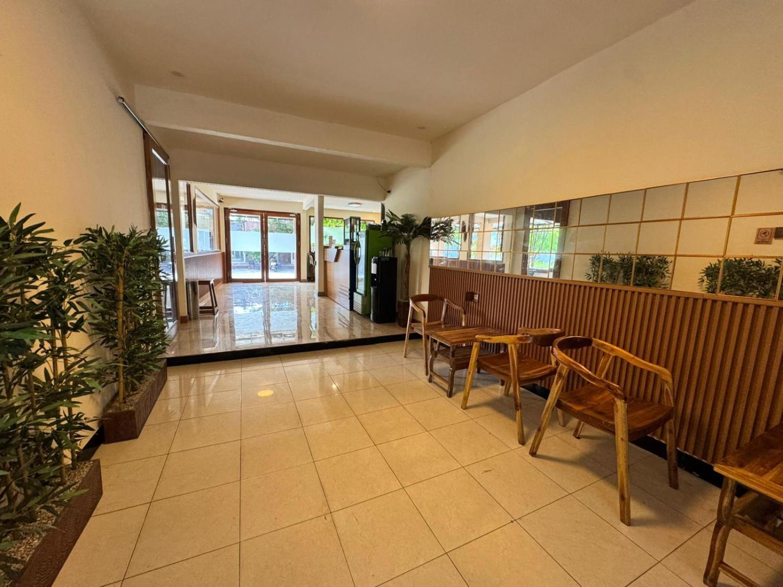 Wisma Madagaskar Palangka Raya מראה חיצוני תמונה